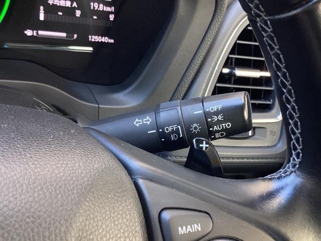 ヴェゼル ハイブリッドＺ・ホンダセンシング　ＤＶＤ再生機能　整備記録簿　横滑り防止システム　バックアイカメラ　盗難防止装置　フルセ　シートヒーター付　スマ－トキ－　ＥＣＯモード　パワーウィンド　サイドエアバッグ（16枚目）