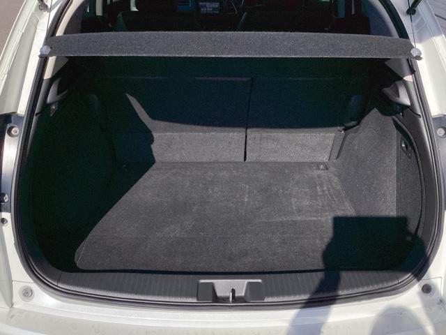 ヴェゼル ハイブリッドＺ・ホンダセンシング　ＤＶＤ再生機能　整備記録簿　横滑り防止システム　バックアイカメラ　盗難防止装置　フルセ　シートヒーター付　スマ－トキ－　ＥＣＯモード　パワーウィンド　サイドエアバッグ（36枚目）