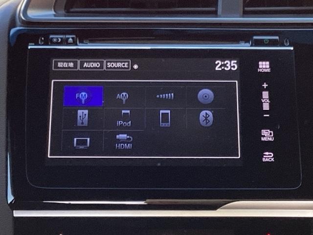 フィットハイブリッド Sホンダセンシング ETC/純正ナビ/バックモニター/ホンダセンシング スマ-トキ- ナビTV アクティブクルーズコントロール パワーウインドウ サイドエアバック DVD再生 パワーステアリング 整備記録簿 ABS(9枚目)