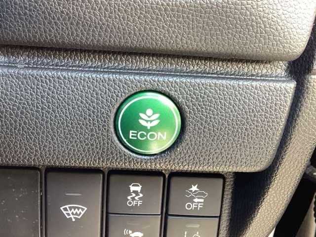 フィットハイブリッド Sホンダセンシング ETC/純正ナビ/バックモニター/ホンダセンシング スマ-トキ- ナビTV アクティブクルーズコントロール パワーウインドウ サイドエアバック DVD再生 パワーステアリング 整備記録簿 ABS(28枚目)