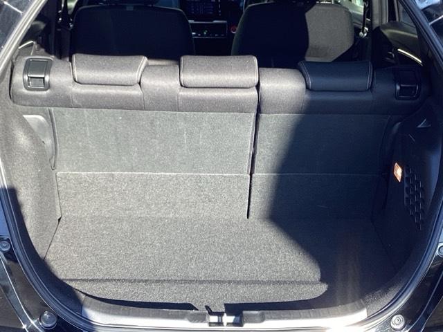 フィットハイブリッド Sホンダセンシング ETC/純正ナビ/バックモニター/ホンダセンシング スマ-トキ- ナビTV アクティブクルーズコントロール パワーウインドウ サイドエアバック DVD再生 パワーステアリング 整備記録簿 ABS(35枚目)