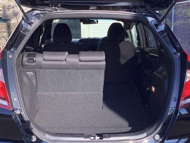 フィットハイブリッド Sホンダセンシング ETC/純正ナビ/バックモニター/ホンダセンシング スマ-トキ- ナビTV アクティブクルーズコントロール パワーウインドウ サイドエアバック DVD再生 パワーステアリング 整備記録簿 ABS(36枚目)