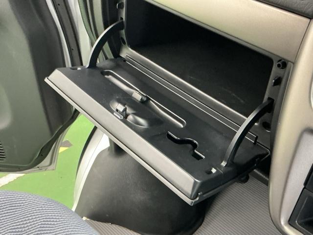 アクティバン ＳＤＸ　ＣＤ　ＥＴＣ　運転席／助手席エアバッグ　ダブルエアバック　左右スライドドア　エアバック　パワステ付　キーレスエントリ　定期点検記録簿　Ｍエアコン（50枚目）