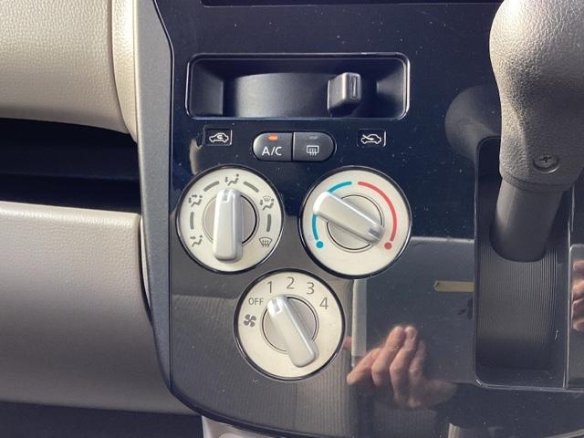 デイズ Ｓ　キーレス付き　アイドルストップ　Ｗエアーバック　ナビテレビ　ＥＴＣ付き　パワーウインド　地デジＴＶ　ベンチシート　ＡＢＳ　横滑り防止装置　エアバック　エアコン　パワステ　盗難警報装置（22枚目）