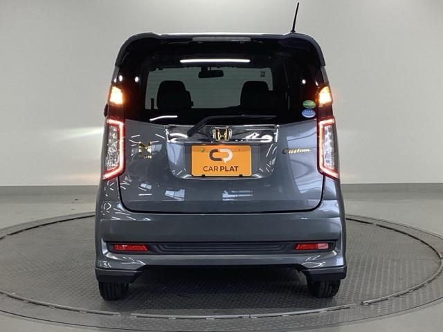 Ｎ－ＷＧＮカスタム Ｇ　純正ナビ　ＨＩＤヘッドライト　盗難防止システム　横滑防止　アイドルストップ　スマートキープッシュスタート　オートエアコン　パワーウィンドウ　ベンチシート　ＥＴＣ　運転席助手席エアバッグ　ＡＢＳ　エアロ（9枚目）