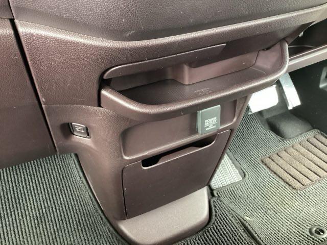 Ｎ－ＷＧＮカスタム Ｇ　純正ナビ　ＨＩＤヘッドライト　盗難防止システム　横滑防止　アイドルストップ　スマートキープッシュスタート　オートエアコン　パワーウィンドウ　ベンチシート　ＥＴＣ　運転席助手席エアバッグ　ＡＢＳ　エアロ（41枚目）