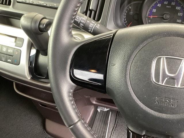 Ｎ－ＷＧＮカスタム Ｇ　純正ナビ　ＨＩＤヘッドライト　盗難防止システム　横滑防止　アイドルストップ　スマートキープッシュスタート　オートエアコン　パワーウィンドウ　ベンチシート　ＥＴＣ　運転席助手席エアバッグ　ＡＢＳ　エアロ（43枚目）