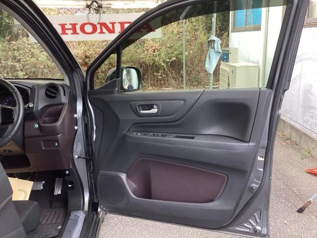 Ｎ－ＷＧＮカスタム Ｇ　純正ナビ　ＨＩＤヘッドライト　盗難防止システム　横滑防止　アイドルストップ　スマートキープッシュスタート　オートエアコン　パワーウィンドウ　ベンチシート　ＥＴＣ　運転席助手席エアバッグ　ＡＢＳ　エアロ（46枚目）