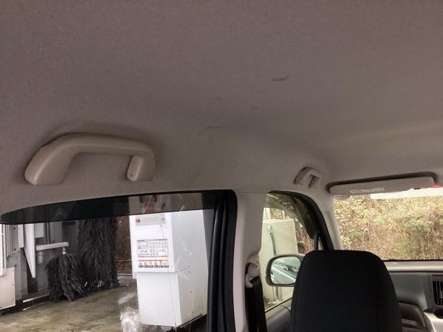 Ｎ－ＷＧＮカスタム Ｇ　純正ナビ　ＨＩＤヘッドライト　盗難防止システム　横滑防止　アイドルストップ　スマートキープッシュスタート　オートエアコン　パワーウィンドウ　ベンチシート　ＥＴＣ　運転席助手席エアバッグ　ＡＢＳ　エアロ（49枚目）