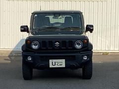 ボディーカラーはジャングルグリーンです。内外装ともにきれいにクリーニングをして展示をしています。 5