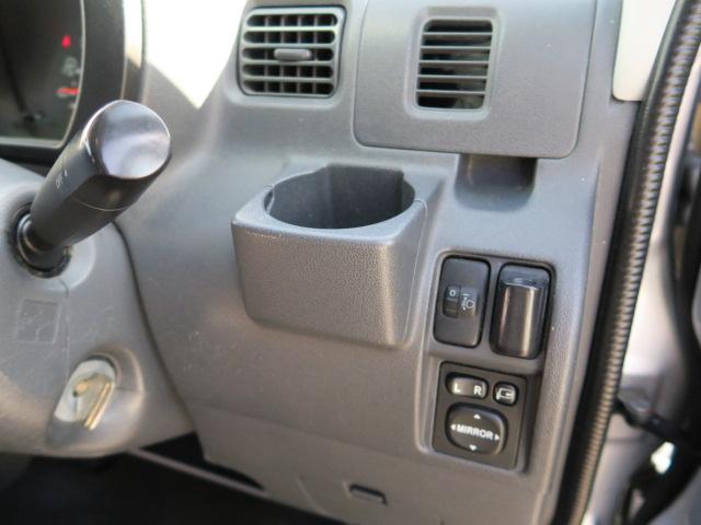 ハイゼットカーゴ クルーズ　セレクト４ＷＤ車　エアコン　パワーステアリング　パワーウィンドウ　Ｗエアバッグ　電動格納ミラー　ライトレベル調節（24枚目）