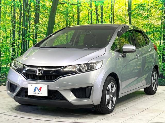 フィットハイブリッド Ｌパッケージ　禁煙車　純正ナビ　バックカメラ　衝突軽減装置　ハーフレザーシート　ＥＴＣ　Ｂｌｕｅｔｏｏｔｈ　フルセグ　ドラレコ　コーナーセンサー　スマートキー　ＬＥＤヘッド　クルコン　電動格納ミラー（24枚目）