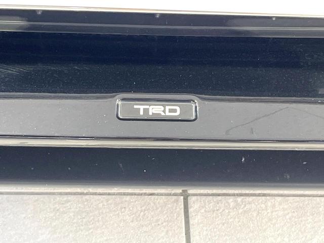 ＲＡＶ４ Ｇ　Ｚパッケージ　禁煙車　ＴＲＤエアロ　サンルーフ　純正１０．５ディスプレイオーディオ　全周囲カメラ　衝突軽減装置　レーダークルーズコントロール　ＥＴＣ　Ｂｌｕｅｔｏｏｔｈ　シートヒーター　クリアランスソナー（4枚目）