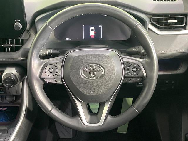 ＲＡＶ４ Ｇ　Ｚパッケージ　禁煙車　ＴＲＤエアロ　サンルーフ　純正１０．５ディスプレイオーディオ　全周囲カメラ　衝突軽減装置　レーダークルーズコントロール　ＥＴＣ　Ｂｌｕｅｔｏｏｔｈ　シートヒーター　クリアランスソナー（11枚目）