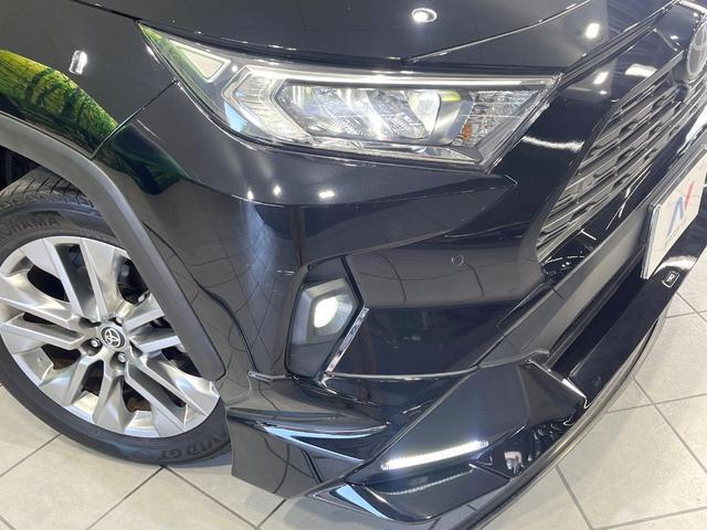 ＲＡＶ４ Ｇ　Ｚパッケージ　禁煙車　ＴＲＤエアロ　サンルーフ　純正１０．５ディスプレイオーディオ　全周囲カメラ　衝突軽減装置　レーダークルーズコントロール　ＥＴＣ　Ｂｌｕｅｔｏｏｔｈ　シートヒーター　クリアランスソナー（12枚目）