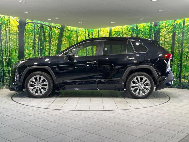 ＲＡＶ４ Ｇ　Ｚパッケージ　禁煙車　ＴＲＤエアロ　サンルーフ　純正１０．５ディスプレイオーディオ　全周囲カメラ　衝突軽減装置　レーダークルーズコントロール　ＥＴＣ　Ｂｌｕｅｔｏｏｔｈ　シートヒーター　クリアランスソナー（23枚目）