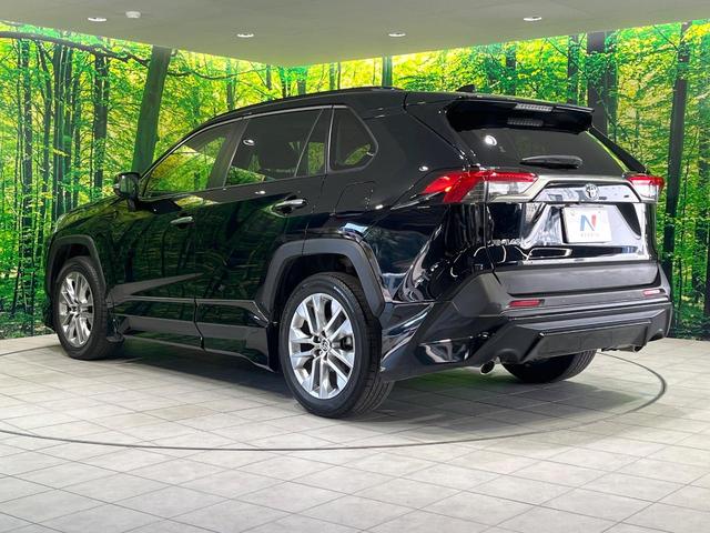 ＲＡＶ４ Ｇ　Ｚパッケージ　禁煙車　ＴＲＤエアロ　サンルーフ　純正１０．５ディスプレイオーディオ　全周囲カメラ　衝突軽減装置　レーダークルーズコントロール　ＥＴＣ　Ｂｌｕｅｔｏｏｔｈ　シートヒーター　クリアランスソナー（24枚目）
