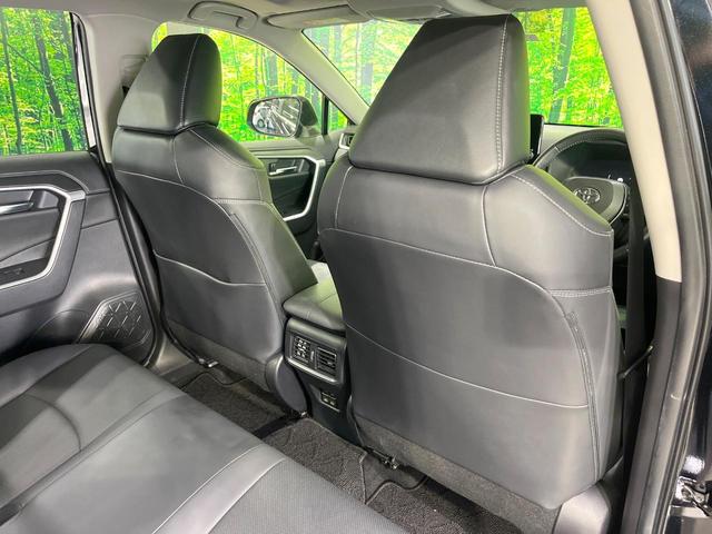 ＲＡＶ４ Ｇ　Ｚパッケージ　禁煙車　ＴＲＤエアロ　サンルーフ　純正１０．５ディスプレイオーディオ　全周囲カメラ　衝突軽減装置　レーダークルーズコントロール　ＥＴＣ　Ｂｌｕｅｔｏｏｔｈ　シートヒーター　クリアランスソナー（26枚目）