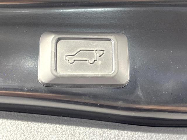 ＲＡＶ４ Ｇ　Ｚパッケージ　禁煙車　ＴＲＤエアロ　サンルーフ　純正１０．５ディスプレイオーディオ　全周囲カメラ　衝突軽減装置　レーダークルーズコントロール　ＥＴＣ　Ｂｌｕｅｔｏｏｔｈ　シートヒーター　クリアランスソナー（28枚目）