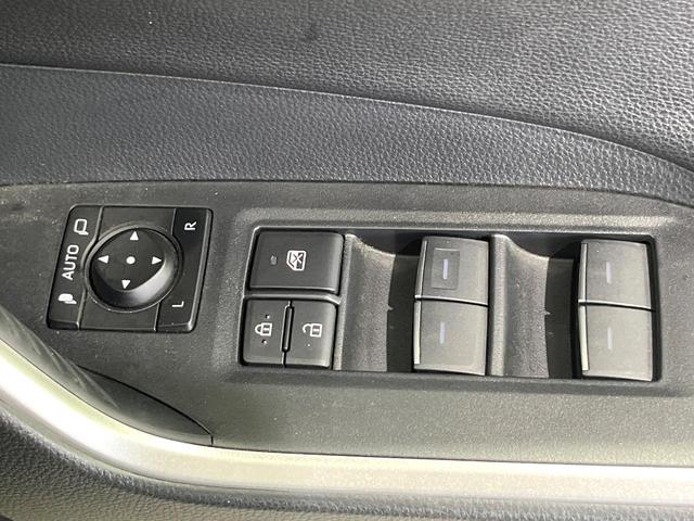 ＲＡＶ４ Ｇ　Ｚパッケージ　禁煙車　ＴＲＤエアロ　サンルーフ　純正１０．５ディスプレイオーディオ　全周囲カメラ　衝突軽減装置　レーダークルーズコントロール　ＥＴＣ　Ｂｌｕｅｔｏｏｔｈ　シートヒーター　クリアランスソナー（40枚目）