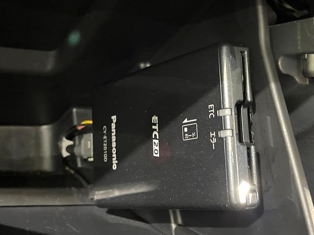 ＮＴ１００クリッパートラック ＧＸ　禁煙車　４ＷＤ　ＳＤナビ　衝突被害軽減　ＥＴＣ　フルセグ　Ｂｌｕｅｔｏｏｔｈ接続　ＥＴＣ　ドライブレコーダー　ＬＥＤヘッドライト　オートマチックハイビーム（6枚目）