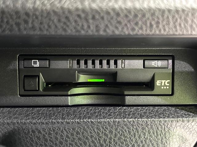 ノア Ｓｉ　ダブルバイビーＩＩＩ　禁煙車　後期型　純正９型ナビ　衝突被害軽減　バックカメラ　両側電動スライドドア　クルーズコントロール　フルセグ　Ｂｌｕｅｔｏｏｔｈ接続　ＥＴＣ　ＬＥＤヘッドライト　オートマチックハイビーム（7枚目）