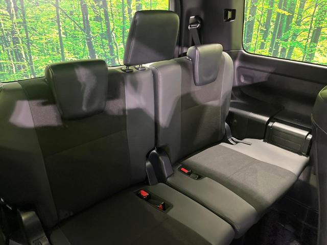ノア Ｓｉ　ダブルバイビーＩＩＩ　禁煙車　後期型　純正９型ナビ　衝突被害軽減　バックカメラ　両側電動スライドドア　クルーズコントロール　フルセグ　Ｂｌｕｅｔｏｏｔｈ接続　ＥＴＣ　ＬＥＤヘッドライト　オートマチックハイビーム（10枚目）