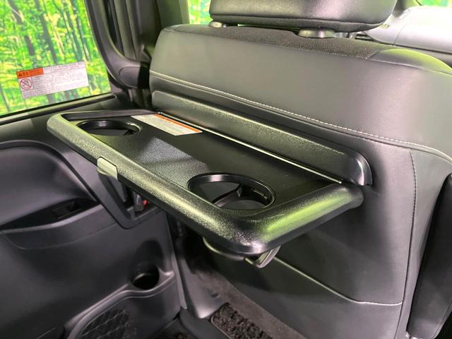ノア Ｓｉ　ダブルバイビーＩＩＩ　禁煙車　後期型　純正９型ナビ　衝突被害軽減　バックカメラ　両側電動スライドドア　クルーズコントロール　フルセグ　Ｂｌｕｅｔｏｏｔｈ接続　ＥＴＣ　ＬＥＤヘッドライト　オートマチックハイビーム（32枚目）