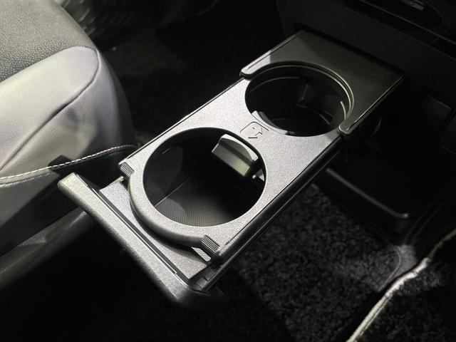 ノア Ｓｉ　ダブルバイビーＩＩＩ　禁煙車　後期型　純正９型ナビ　衝突被害軽減　バックカメラ　両側電動スライドドア　クルーズコントロール　フルセグ　Ｂｌｕｅｔｏｏｔｈ接続　ＥＴＣ　ＬＥＤヘッドライト　オートマチックハイビーム（61枚目）