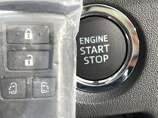ハイエースバン ロングスーパーＧＬ　ダークプライムＳ　ディーゼル　登録済未使用車　両側電動スライドドア　衝突被害軽減装置　禁煙車　ハーフレザーシート　コーナーセンサー　スマートキー　ＬＥＤヘッド　オートライト　オートエアコン　ＬＥＤフォグ　車線逸脱警報（5枚目）