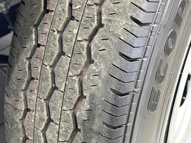 ハイエースバン ロングスーパーＧＬ　ダークプライムＳ　ディーゼル　登録済未使用車　両側電動スライドドア　衝突被害軽減装置　禁煙車　ハーフレザーシート　コーナーセンサー　スマートキー　ＬＥＤヘッド　オートライト　オートエアコン　ＬＥＤフォグ　車線逸脱警報（25枚目）