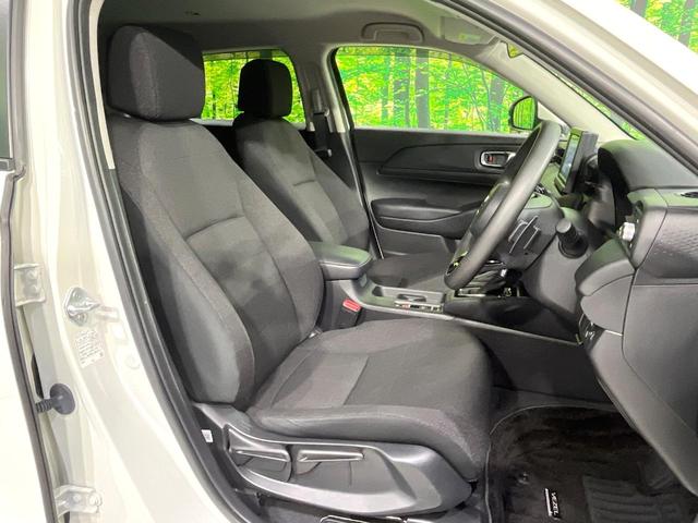 ヴェゼル ｅ：ＨＥＶ　Ｘ　禁煙車　純正９型ナビ　バックカメラ　衝突軽減装置　レーダークルーズ　ＥＴＣ　ドラレコ　Ｂｌｕｅｔｏｏｔｈ　クリアランスソナー　ＬＥＤヘッド　純正１６インチアルミ　ブレーキホールド　ステアリングスイッチ（8枚目）