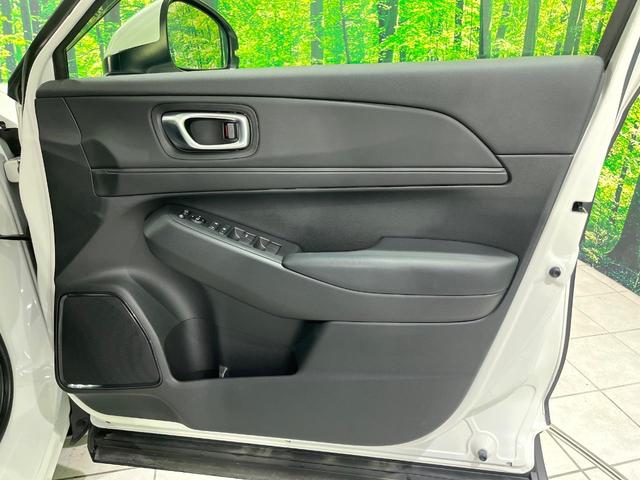 ヴェゼル ｅ：ＨＥＶ　Ｘ　禁煙車　純正９型ナビ　バックカメラ　衝突軽減装置　レーダークルーズ　ＥＴＣ　ドラレコ　Ｂｌｕｅｔｏｏｔｈ　クリアランスソナー　ＬＥＤヘッド　純正１６インチアルミ　ブレーキホールド　ステアリングスイッチ（35枚目）