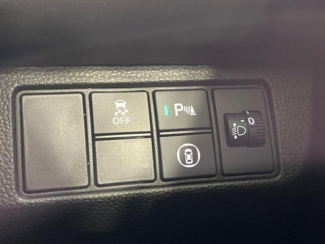 ヴェゼル ｅ：ＨＥＶ　Ｘ　禁煙車　純正９型ナビ　バックカメラ　衝突軽減装置　レーダークルーズ　ＥＴＣ　ドラレコ　Ｂｌｕｅｔｏｏｔｈ　クリアランスソナー　ＬＥＤヘッド　純正１６インチアルミ　ブレーキホールド　ステアリングスイッチ（38枚目）