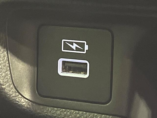 ヴェゼル ｅ：ＨＥＶ　Ｘ　禁煙車　純正９型ナビ　バックカメラ　衝突軽減装置　レーダークルーズ　ＥＴＣ　ドラレコ　Ｂｌｕｅｔｏｏｔｈ　クリアランスソナー　ＬＥＤヘッド　純正１６インチアルミ　ブレーキホールド　ステアリングスイッチ（49枚目）
