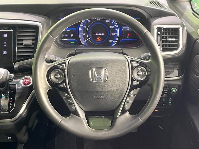 オデッセイハイブリッド ハイブリッドアブソルート・ホンダセンシングＥＸパック　禁煙車　純正ナビ　後席モニター　両側電動ドア　全周囲カメラ　１００Ｖ電源　ＥＴＣ　ドラレコ　スマートキー　オートエアコン　ＬＥＤヘッド　Ｂｌｕｅｔｏｏｔｈ　ＣＤ　ＤＶＤ　電動格納ミラー（12枚目）