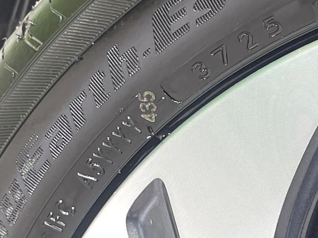 スペーシアカスタム ハイブリッドXS 届出済み未使用車 両側電動スライドドア 衝突被害軽減システム レーダークルーズコントロール LEDヘッドライト オートライト コーナーセンサー スマートキー 革巻きステアリング(31枚目)