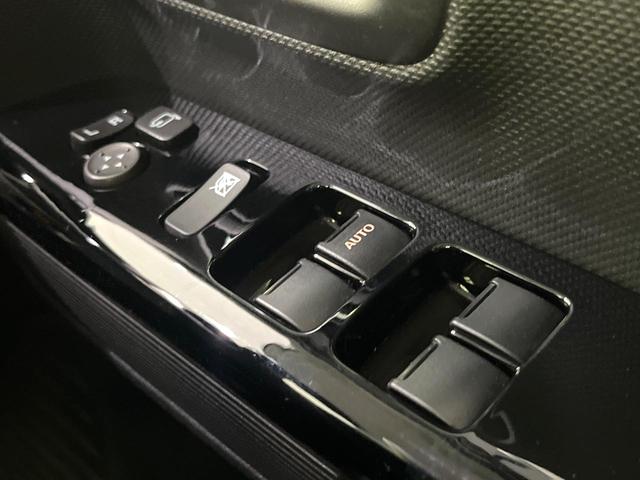 スペーシアカスタム ハイブリッドXS 禁煙車 両側電動スライドドア 衝突軽減装置 レーダークルーズ ETC Bluetooth シートヒーター コーナーセンサー スマートキー LEDヘッド LEDフォグ レーンアシスト ロールサンシェード(38枚目)