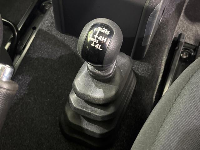 ジムニーノマド FC 禁煙車 4WD 衝突被害軽減システム レーダークルーズ コーナーセンサー シートヒーター LEDヘッド オートハイビーム 車線逸脱警報 オートライト オートエアコン 純正15インチアルミ(3枚目)