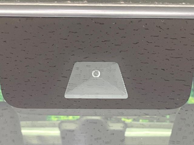 N-BOXカスタム G・Lホンダセンシング 禁煙車 純正ディスプレイオーディオ 衝突被害軽減 電動スライド レーダークルーズ バックカメラ LEDヘッド ETC オートハイビーム Bluetooth 車線逸脱警報 オートライト オートエアコン(5枚目)