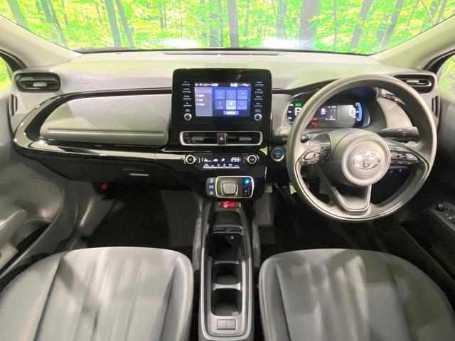 アクア Ｘ　禁煙車　８型ディスプレイオーディオ　全周囲カメラ　衝突軽減装置　レーダークルーズ　ＥＴＣ　Ｂｌｕｅｔｏｏｔｈ　ドラレコ　コーナーセンサー　スマートキー　ＬＥＤヘッド　レーンアシスト（2枚目）