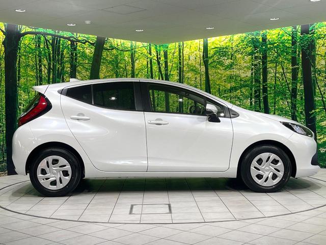 アクア Ｘ　禁煙車　８型ディスプレイオーディオ　全周囲カメラ　衝突軽減装置　レーダークルーズ　ＥＴＣ　Ｂｌｕｅｔｏｏｔｈ　ドラレコ　コーナーセンサー　スマートキー　ＬＥＤヘッド　レーンアシスト（32枚目）