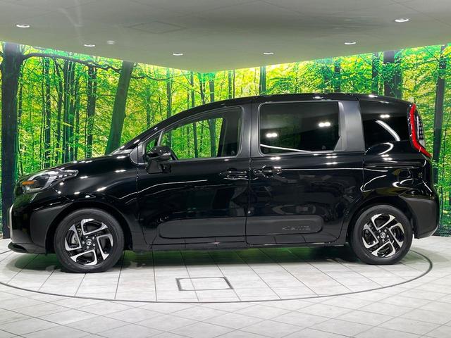 シエンタ Ｚ　禁煙車　１０．５インチディスプレイオーディオ　全周囲カメラ　両側電動スライドドア　衝突被害軽減システム　レーダークルーズコントロール　ＬＥＤヘッドライト　ドライブレコーダー　ＥＴＣ（23枚目）