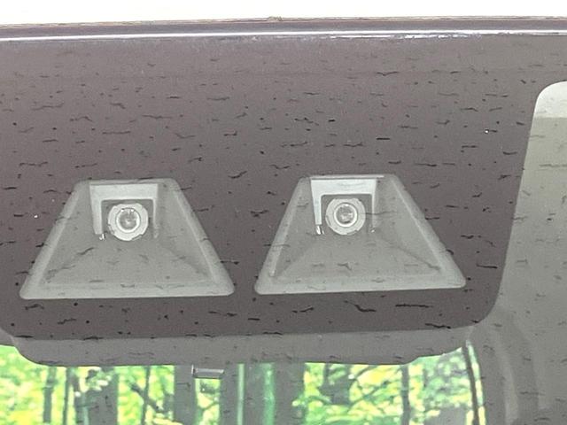 ルーミー カスタムＧ　禁煙車　９型ＳＤナビ　バックカメラ　衝突軽減　両側電動スライド　レーダークルーズ　ＬＥＤヘッド　ＬＥＤフォグ　ＥＴＣ　Ｂｌｕｅｔｏｏｔｈ　ドラレコ　シートヒーター　ステアリングスイッチ　スマートキー（5枚目）