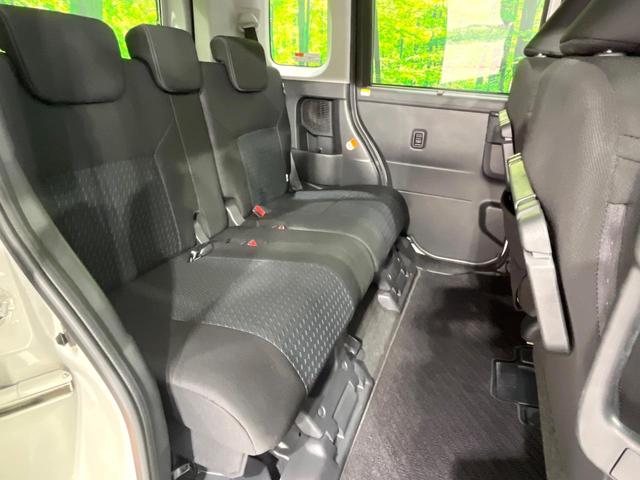 ルーミー カスタムＧ　禁煙車　９型ＳＤナビ　バックカメラ　衝突軽減　両側電動スライド　レーダークルーズ　ＬＥＤヘッド　ＬＥＤフォグ　ＥＴＣ　Ｂｌｕｅｔｏｏｔｈ　ドラレコ　シートヒーター　ステアリングスイッチ　スマートキー（9枚目）