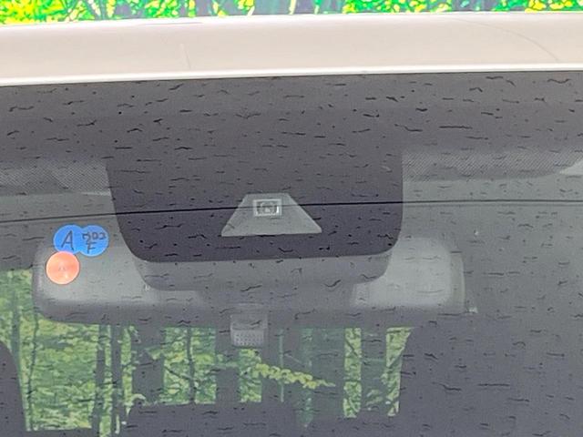 ランドクルーザープラド TX サンルーフ 禁煙車 純正SDナビ バックカメラ 衝突軽減装置 レーダークルーズ 7人乗り ETC Bluetooth LEDヘッド LEDフォグ クリアランスソナー ルーフレール 純正17インチアルミ(6枚目)