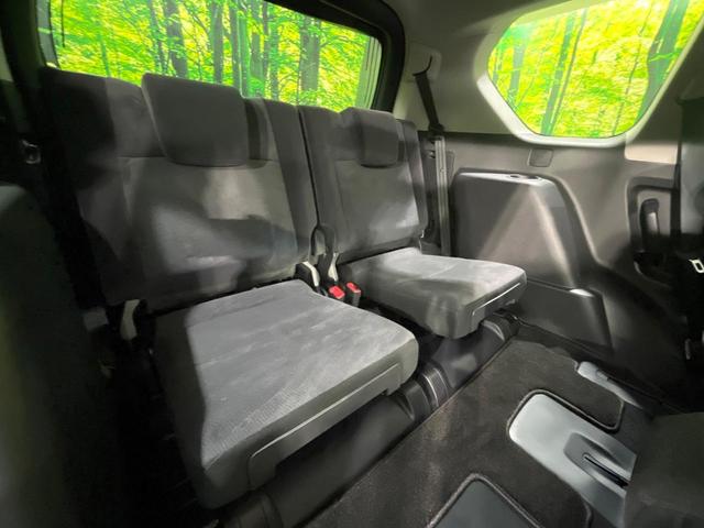 ランドクルーザープラド TX サンルーフ 禁煙車 純正SDナビ バックカメラ 衝突軽減装置 レーダークルーズ 7人乗り ETC Bluetooth LEDヘッド LEDフォグ クリアランスソナー ルーフレール 純正17インチアルミ(10枚目)