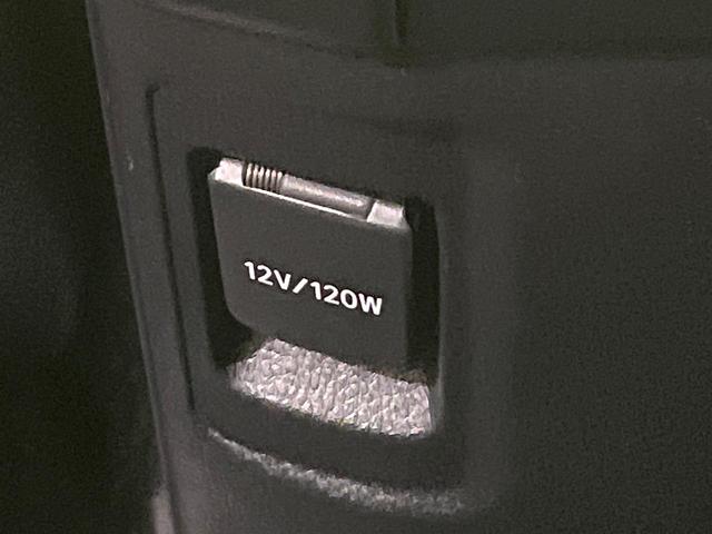 ランドクルーザープラド TX サンルーフ 禁煙車 純正SDナビ バックカメラ 衝突軽減装置 レーダークルーズ 7人乗り ETC Bluetooth LEDヘッド LEDフォグ クリアランスソナー ルーフレール 純正17インチアルミ(39枚目)