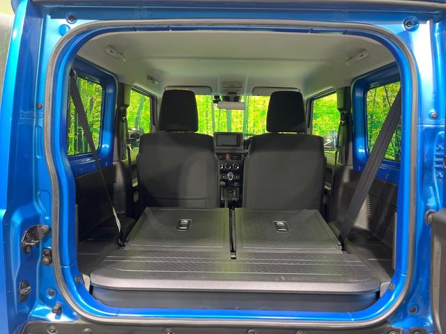 ジムニー ＸＣ　禁煙車　４ＷＤ　純正ナビ　バックカメラ　衝突軽減装置　クルコン　シートヒーター　ドラレコ　ＬＥＤヘッド　Ｂｌｕｅｔｏｏｔｈ　ステアリングスイッチ　スマートキー　純正１６インチアルミ　車線逸脱警報（10枚目）