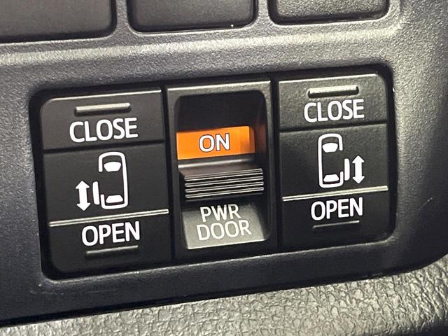 ヴォクシー ZS 煌 禁煙車 後席モニター 純正9型ナビ バックカメラ 両側電動スライド 寒冷地仕様 ETC クルコン ドラレコ Bluetooth LEDヘッド LEDフォグ リアオートエアコン ステアリングスイッチ(6枚目)